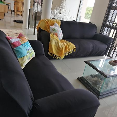 Jojo'S Bnb Mossel Bay Exterior foto